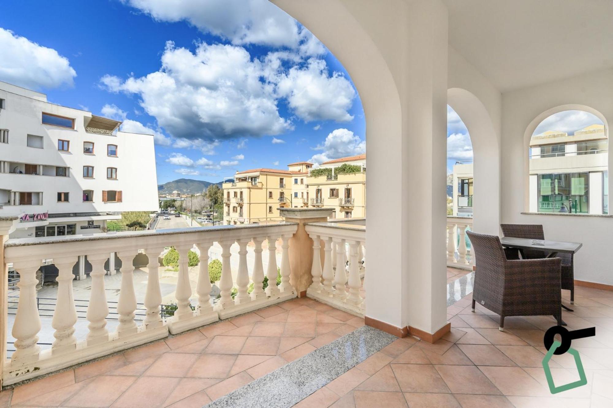Hotiday Room Collection - Olbia Porto Exterior foto